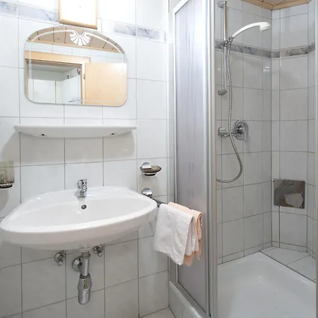 아파트 Apartmenthaus Dias