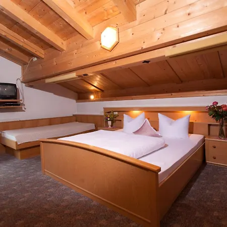 Apartmenthaus Dias - Silvretta Premium Card Inklusive Daire *